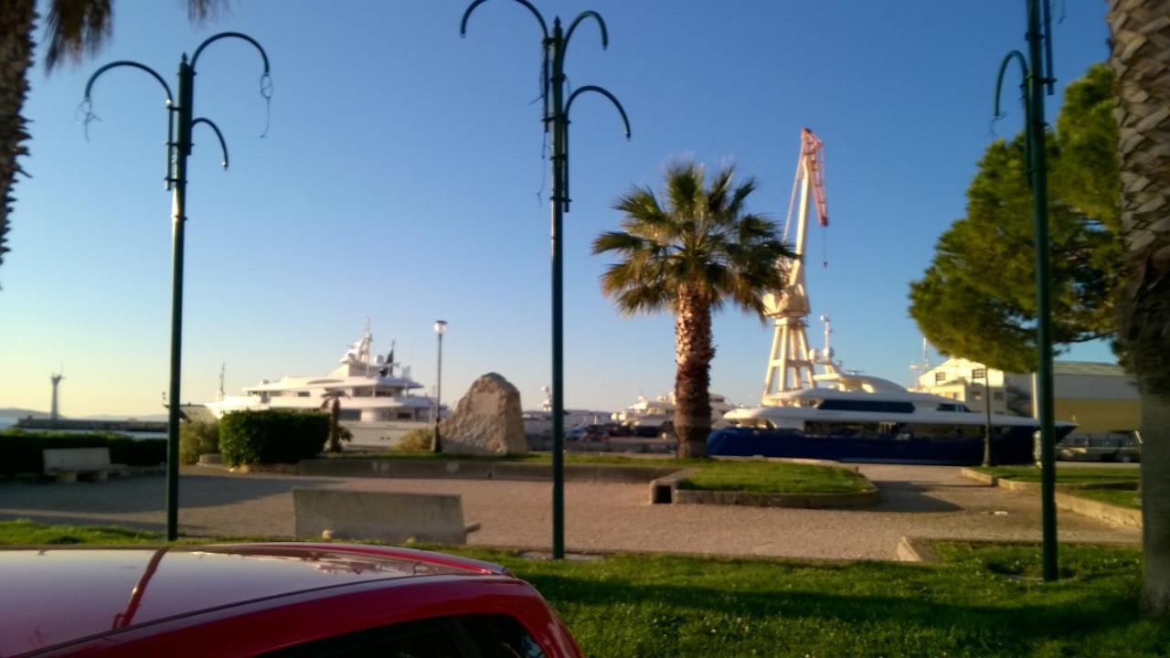 Le Grand Madier La Ciotat Luaran gambar